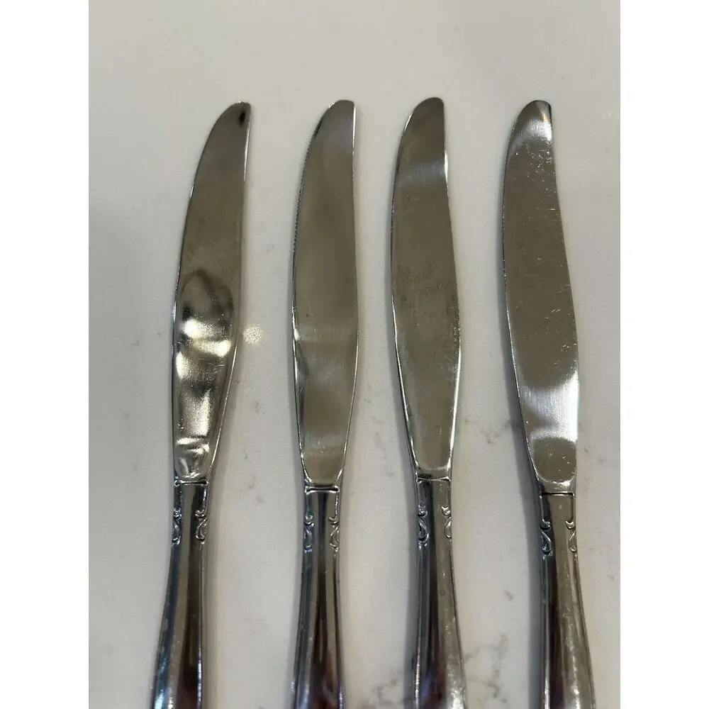 Vtg‎ Set of 4 Dinner Knives “T” Monogram Custom Made Floral Stainless Flatware